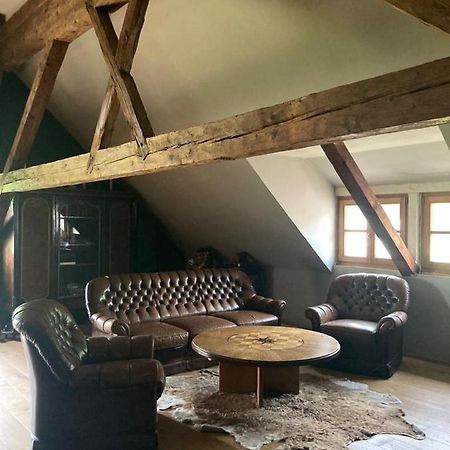 Altbau Zimmer In Anif Bagian luar foto
