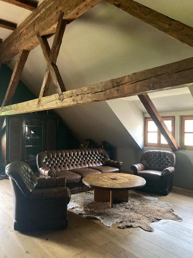 Altbau Zimmer In Anif Bagian luar foto