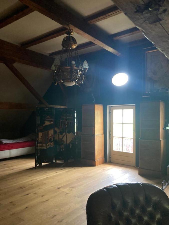 Altbau Zimmer In Anif Bagian luar foto
